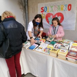 mercadillo-solidario-de-libros_279093110_5017640048342909_1117279867809960353_n noticias-y-eventos-curso-2021-2022